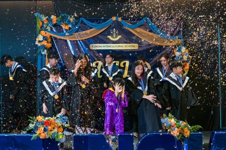 Read more about the article Celebrating Our K2, Grade 6 & Grade 12 Graduates